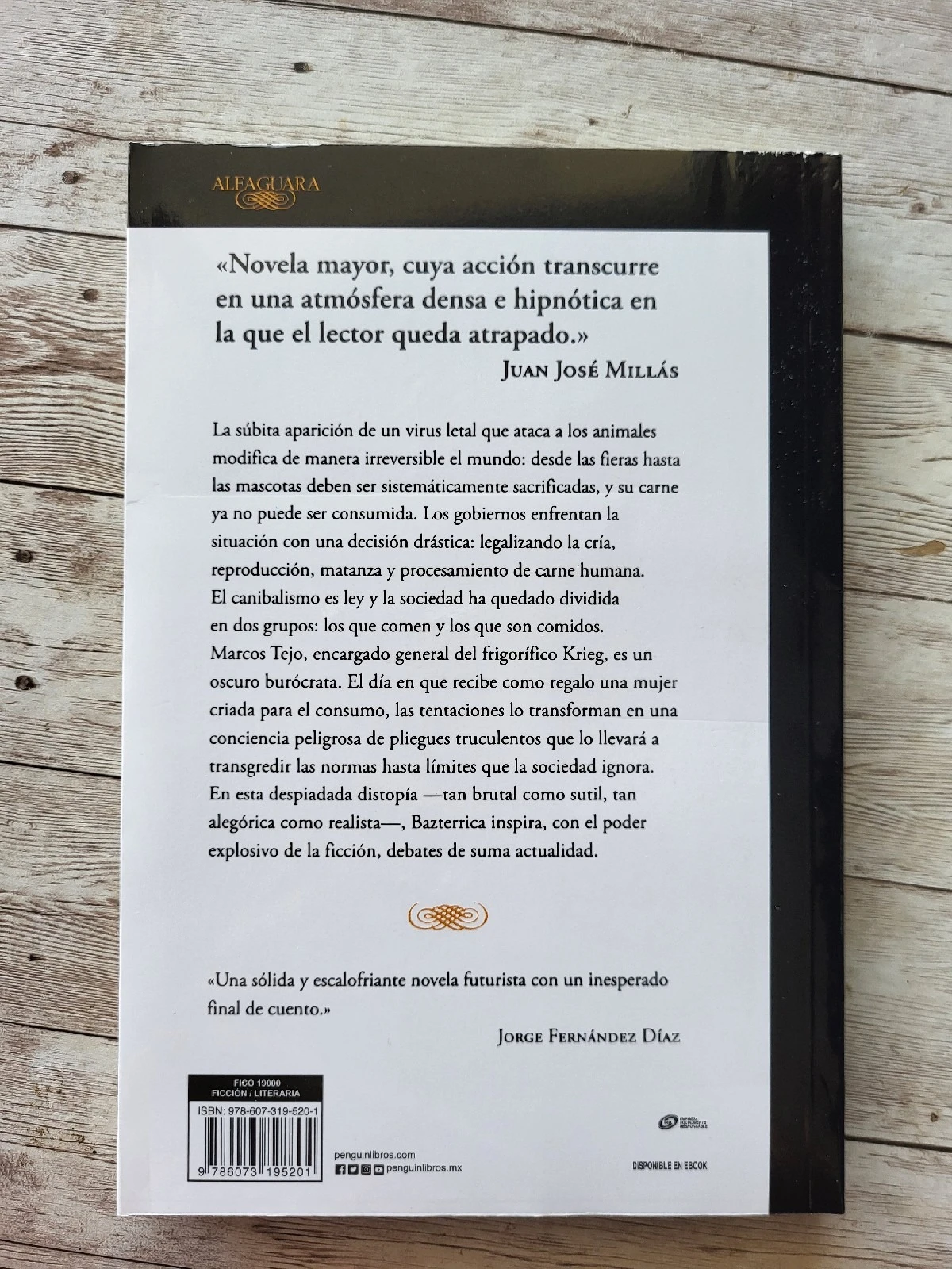 Cadáver exquisito / Agustina Bazterrica / Ficción / Distopia  2