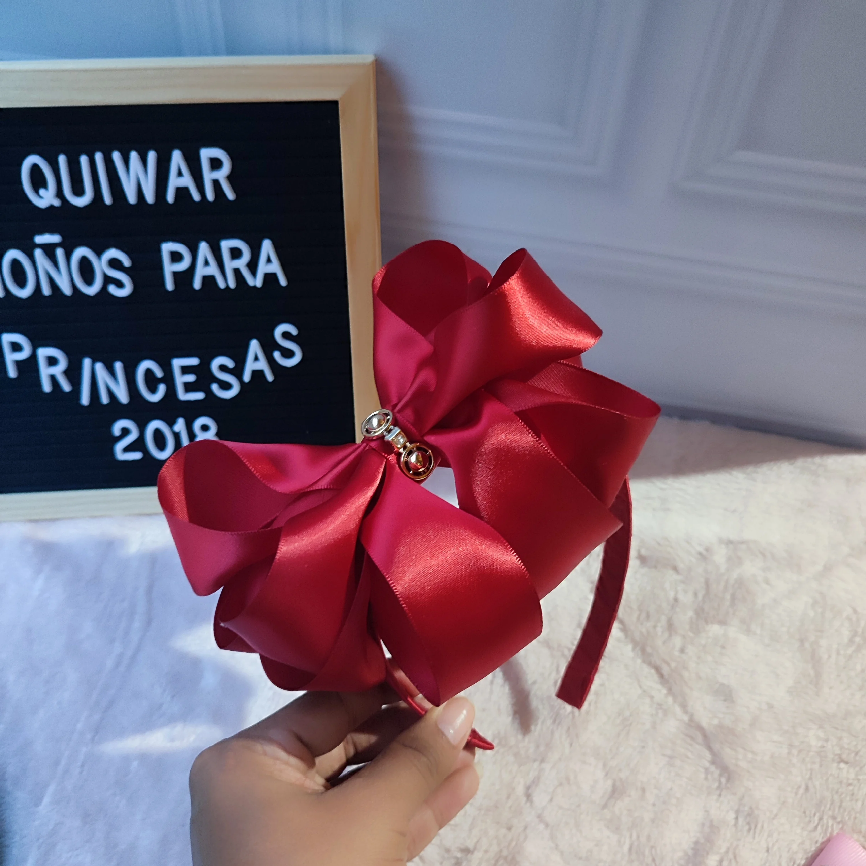 Diadema Rina Vino Tinto