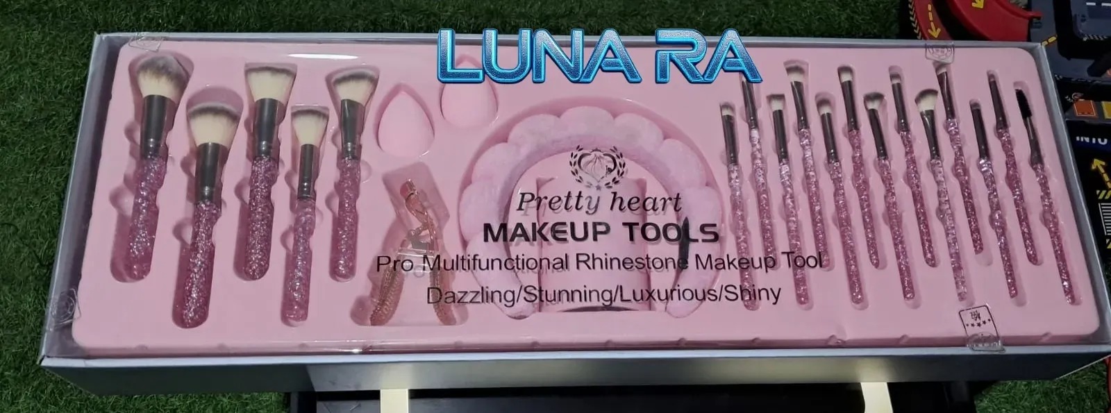 SET PROFESIONAL DE BROCHAS PARA MAQUILLAJE  3