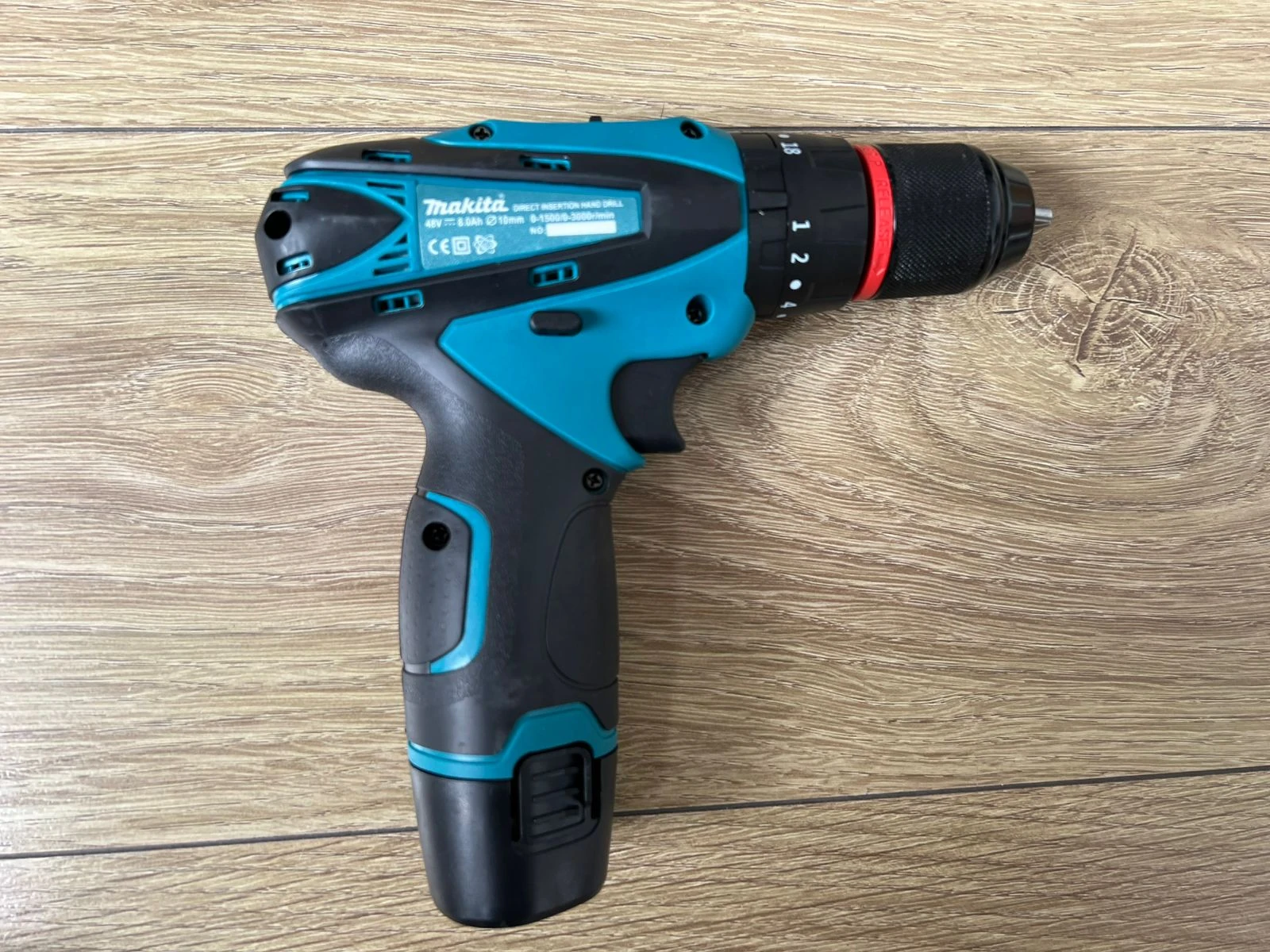 Taladro 48 Voltios makita mandril de 38 2
