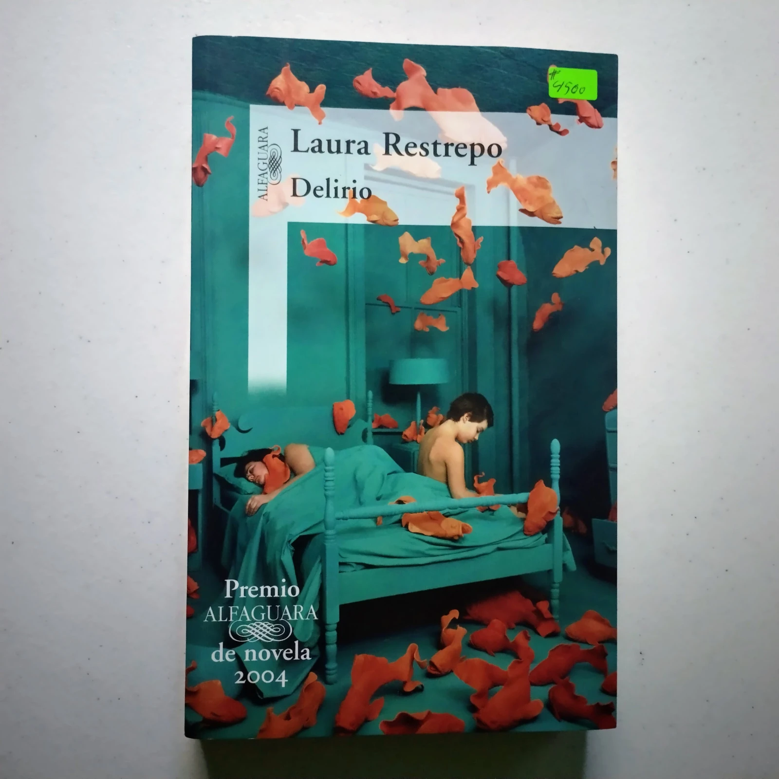 Delirio, Laura Restrepo, usado
