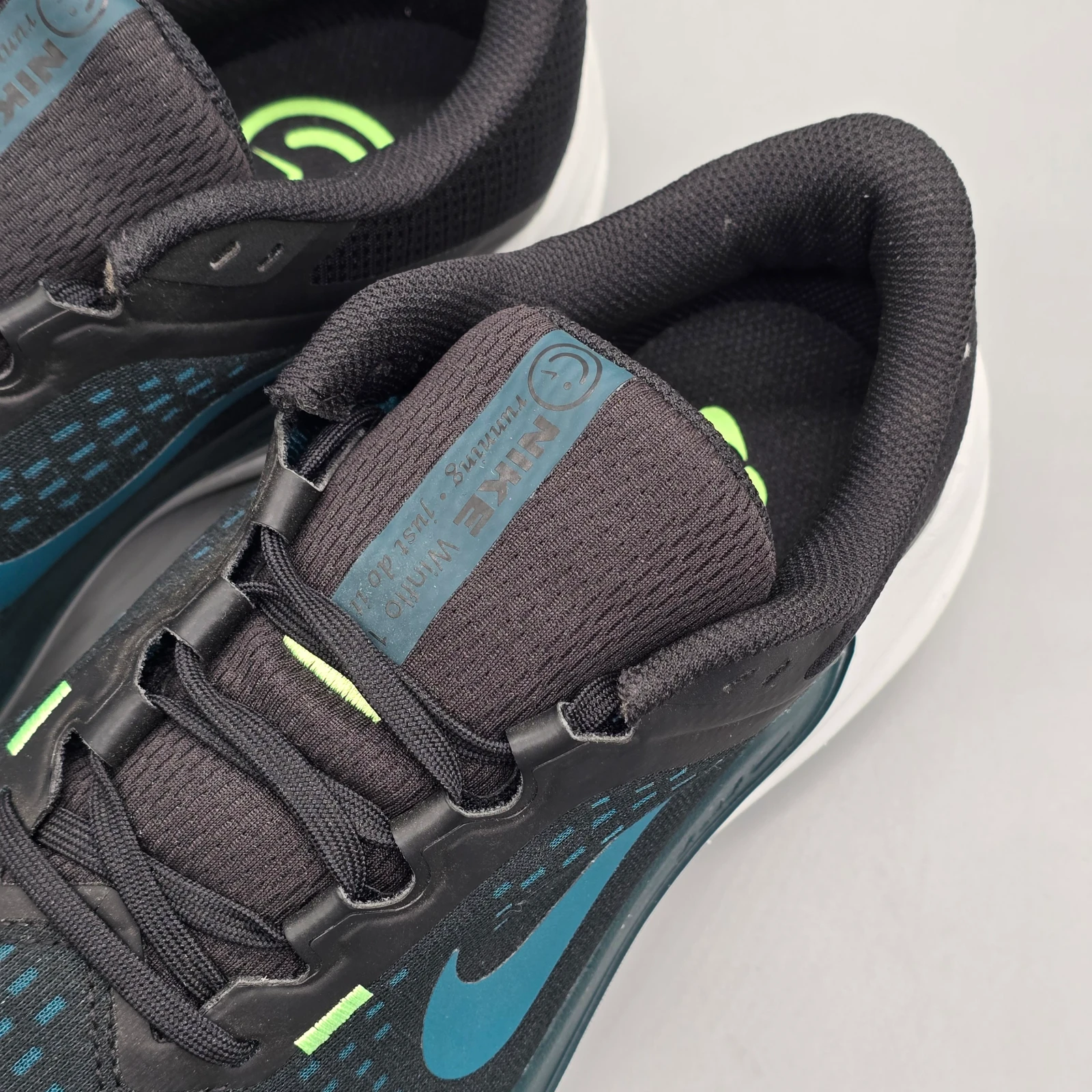 NIKE WINFLO 10 5