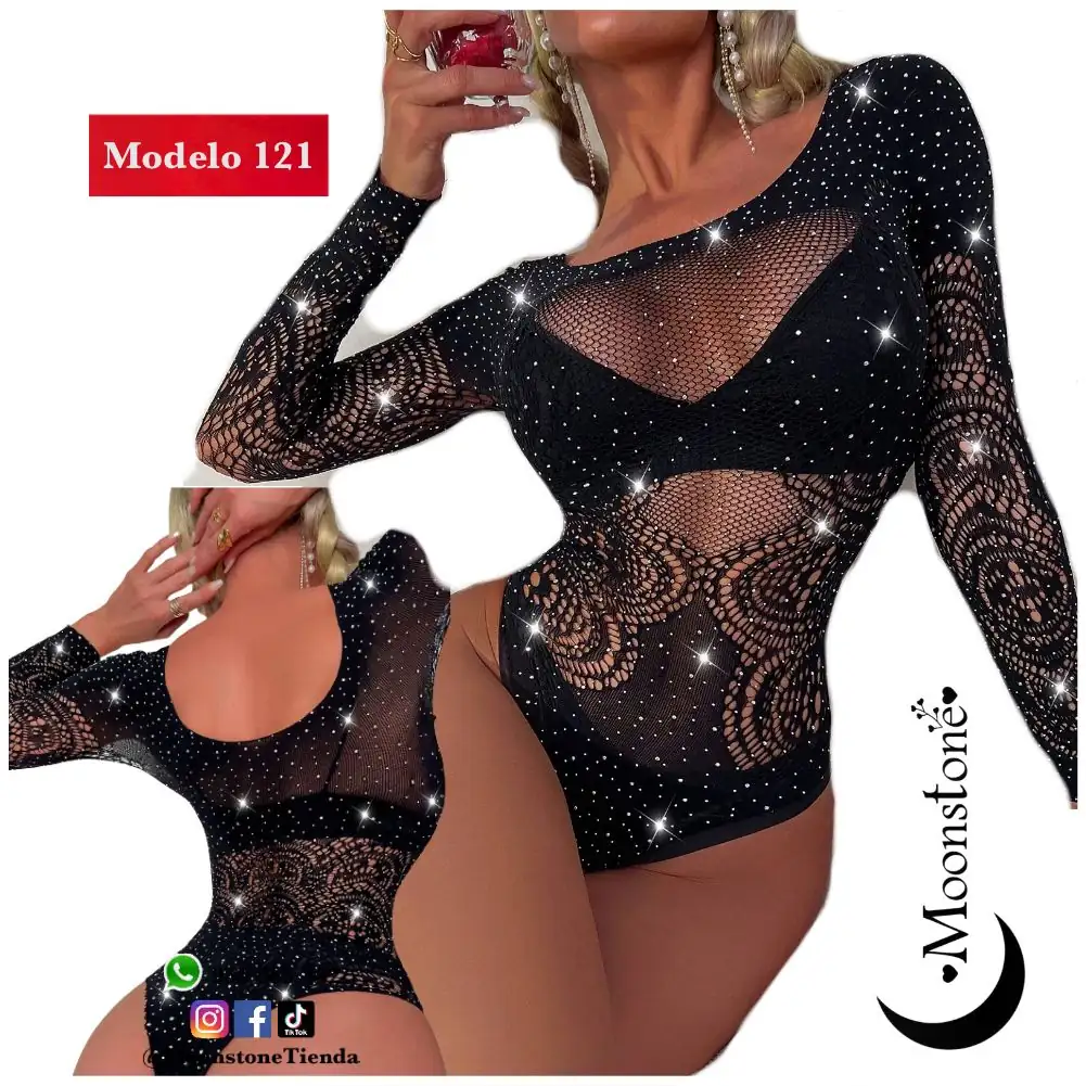 Modelo 121 body brillos negro manga larga fuego y rosas 