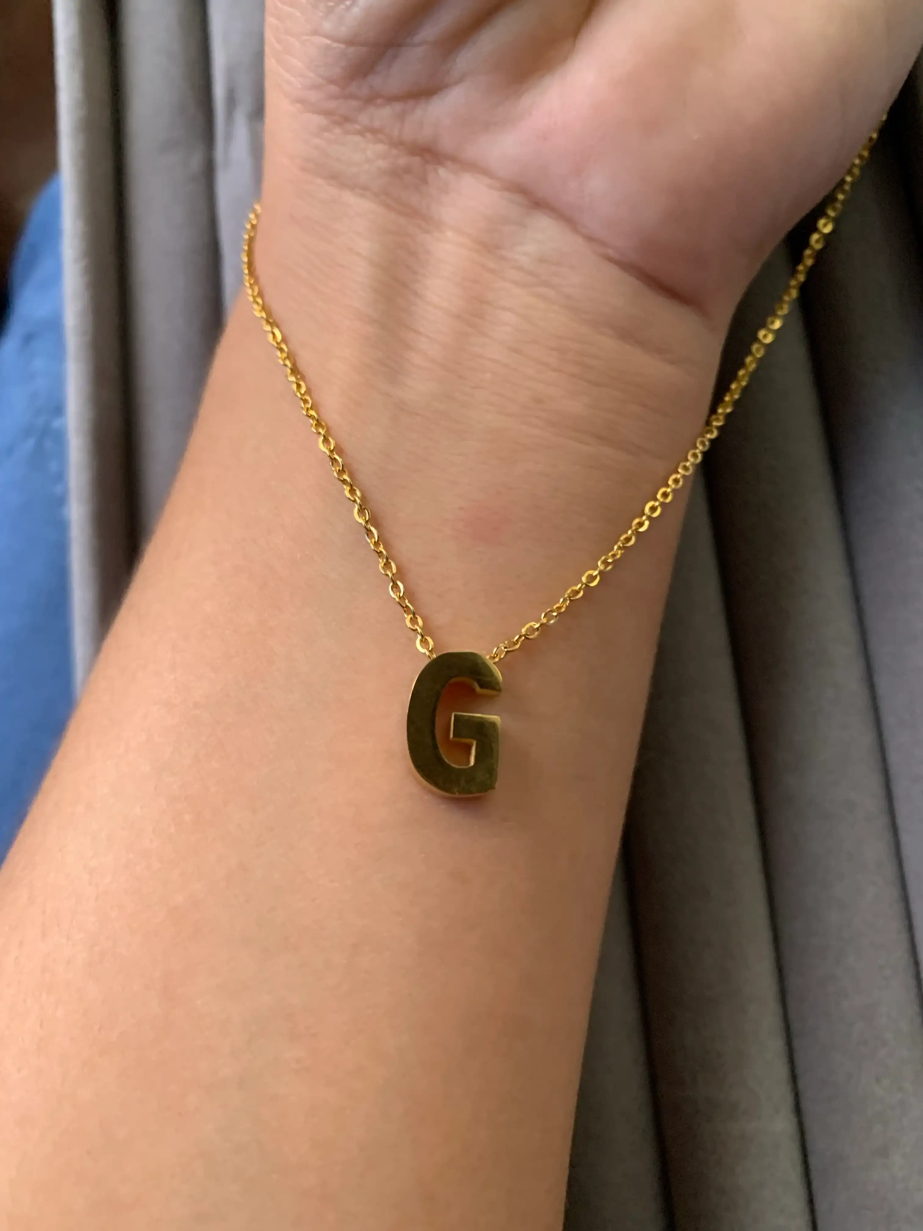 Collar G