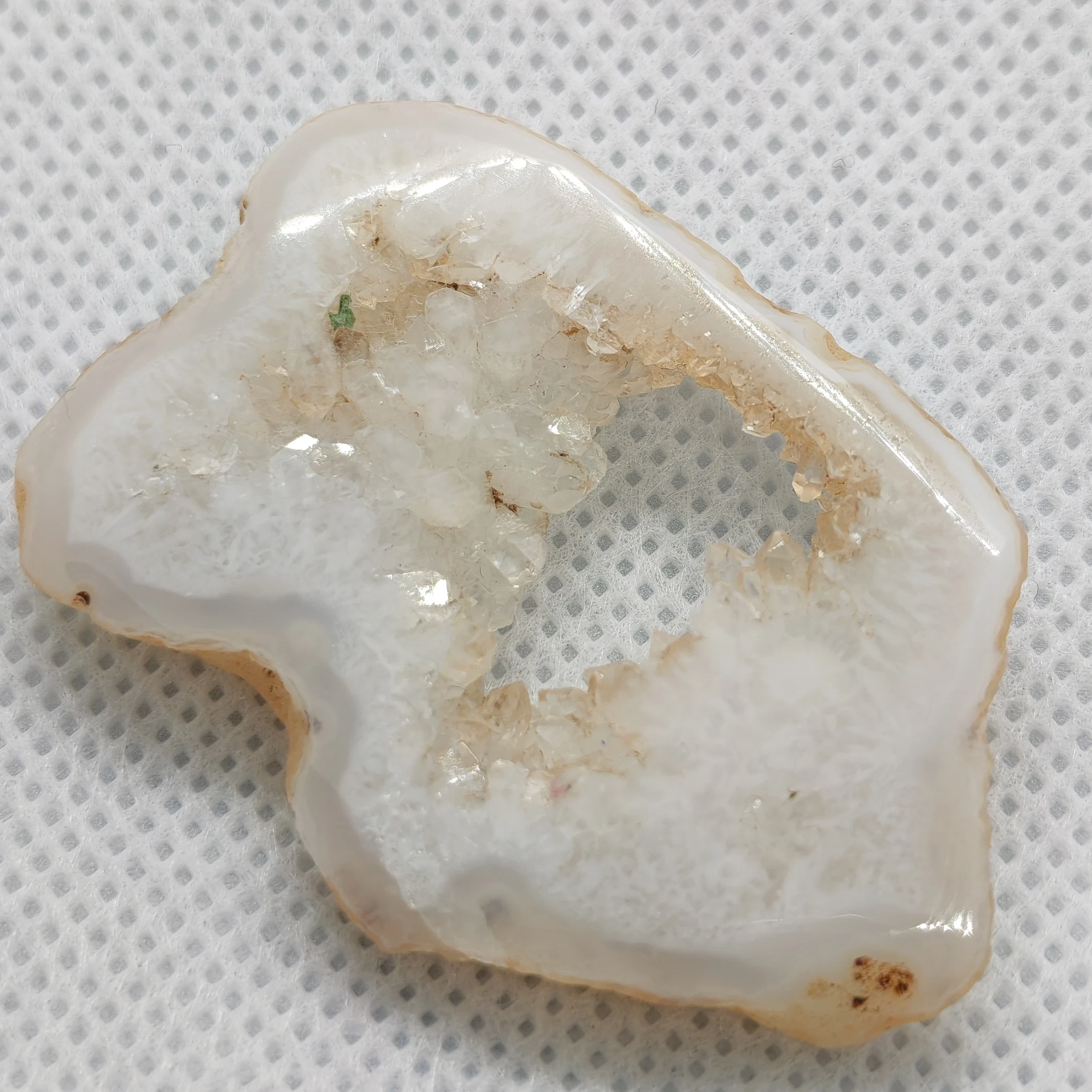 Rodaja de Ágata Natural con Drusa Cristalina 2