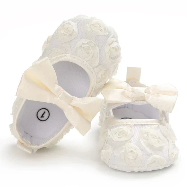 ZAPATITOS BLANCO TELA 3