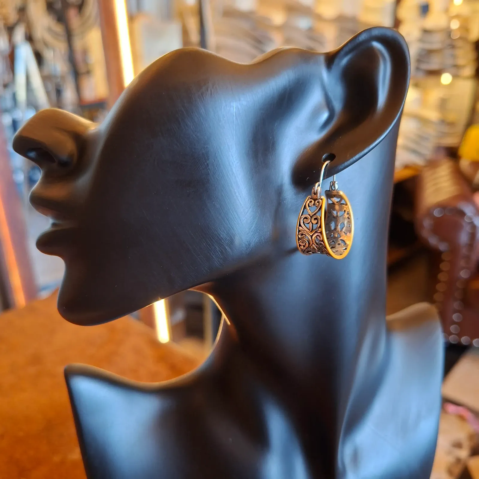 ARETES