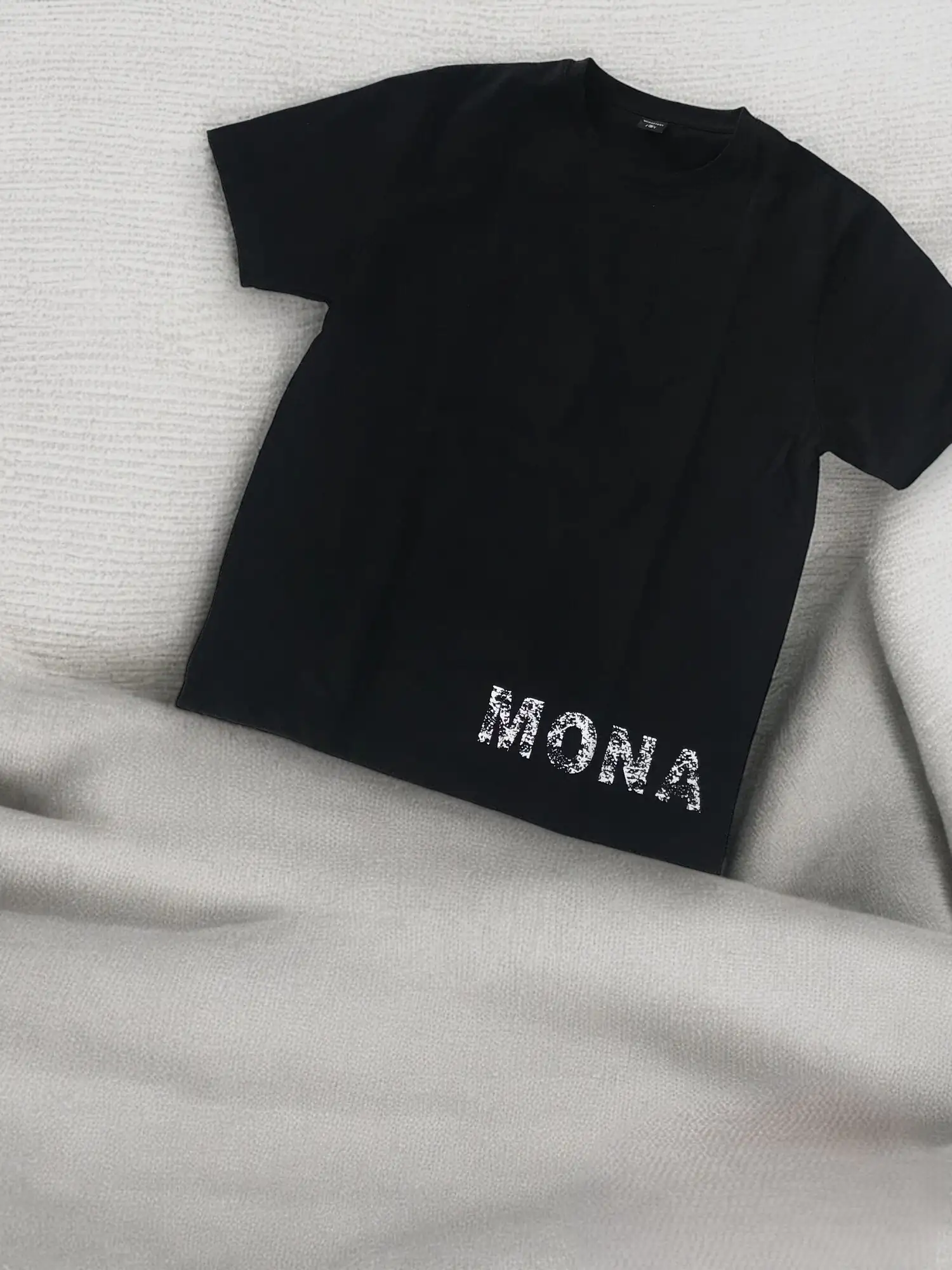 Camiseta Monastery Negra