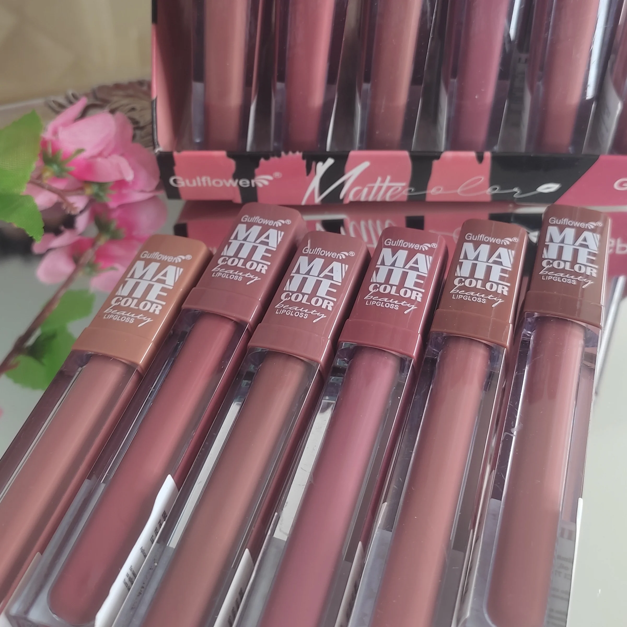 LABIAL LÍQUIDO MATTE TONOS NUDE 