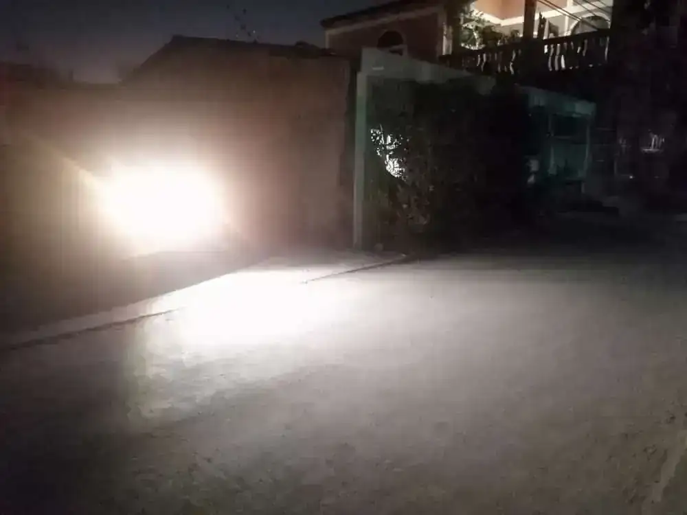 Luz led de Reversa 6000 Lumnes  3