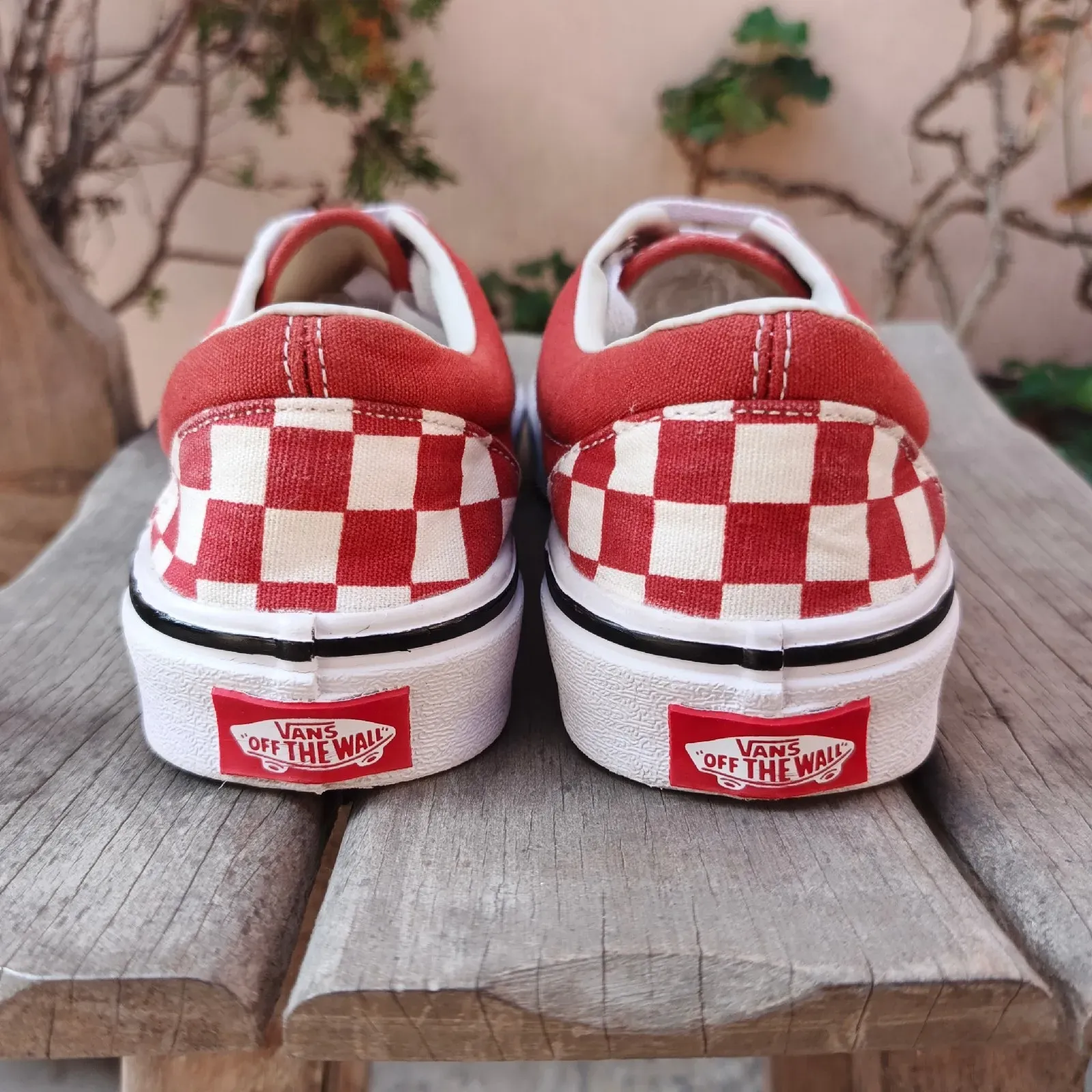Vans  3
