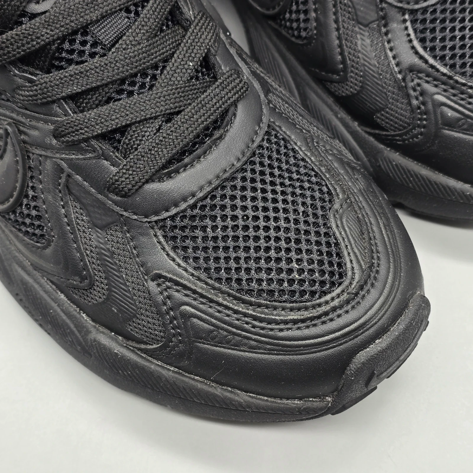 NIKE INITIATOR (RÉPLICA 1.1) 4