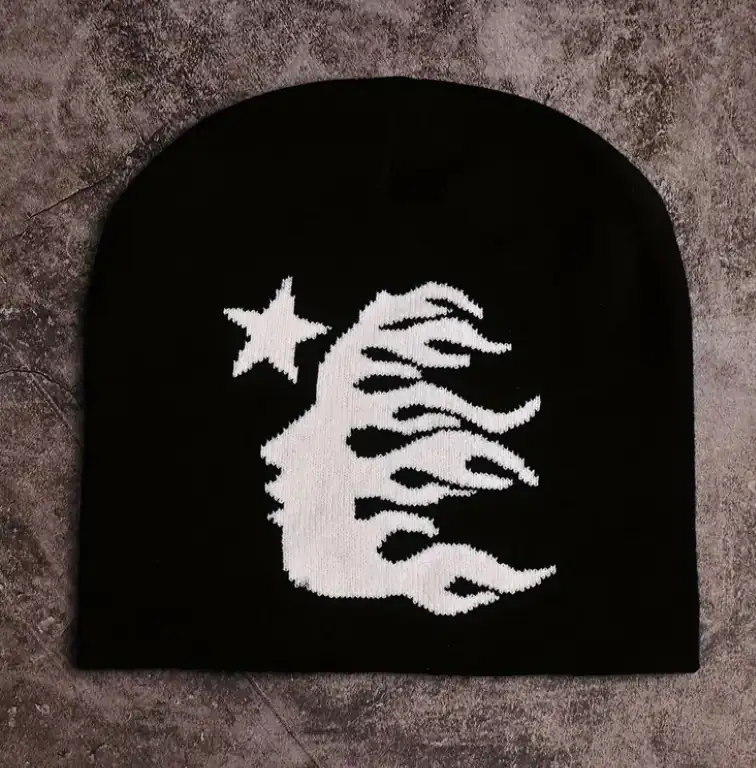 Pompón Hellstar 