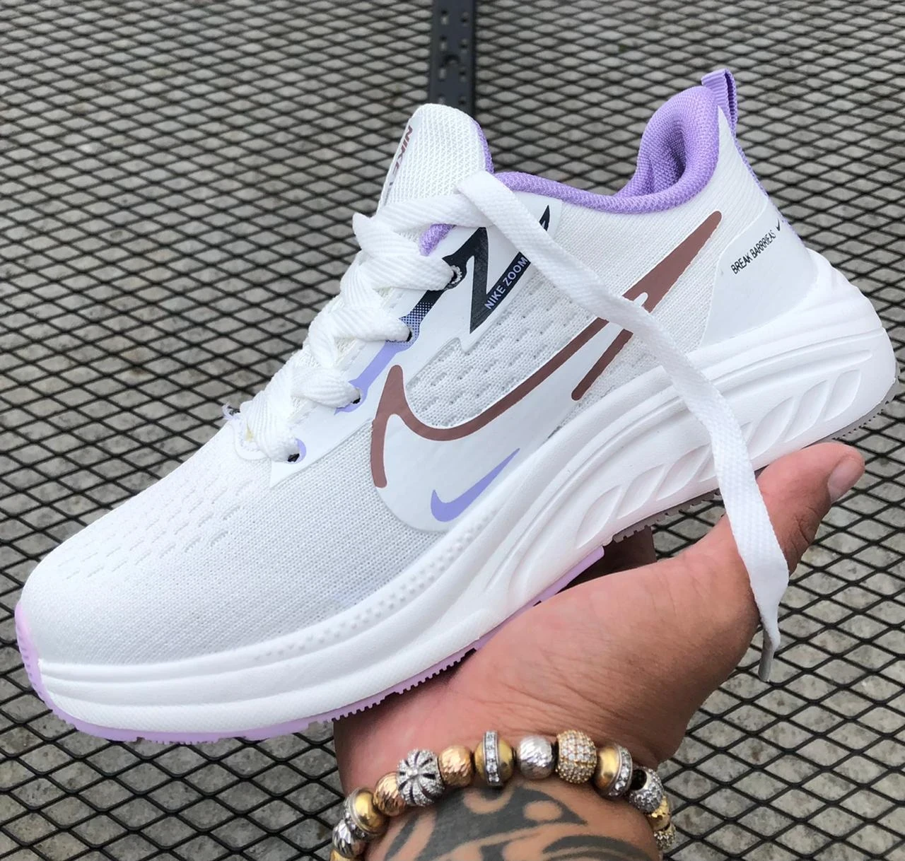 NIKE ZOOM DE DAMA (1.1)