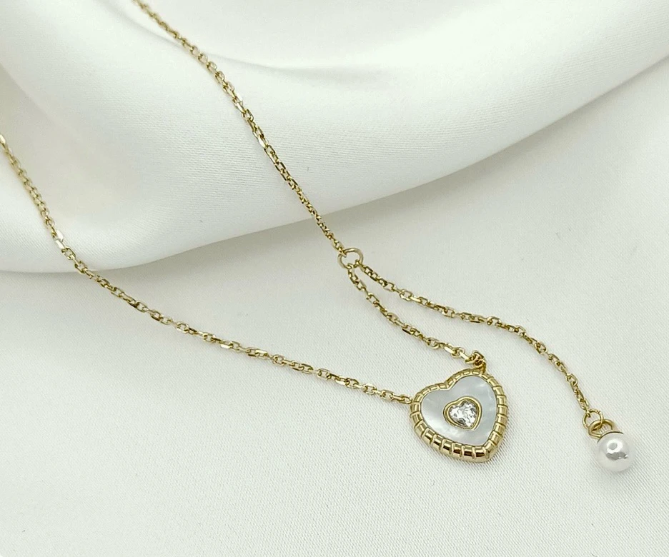 Collar "Corazón Contenido"