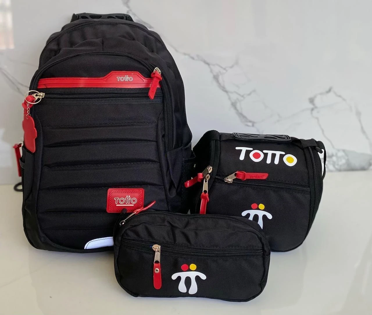 BOLSO ESCOLAR TOTTO 6