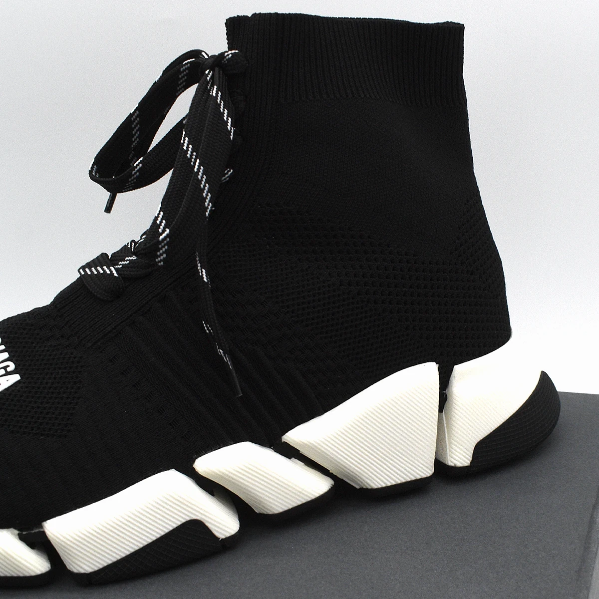 Balenciaga Speed 2.0 Lace Up Negro suela Blanco 6