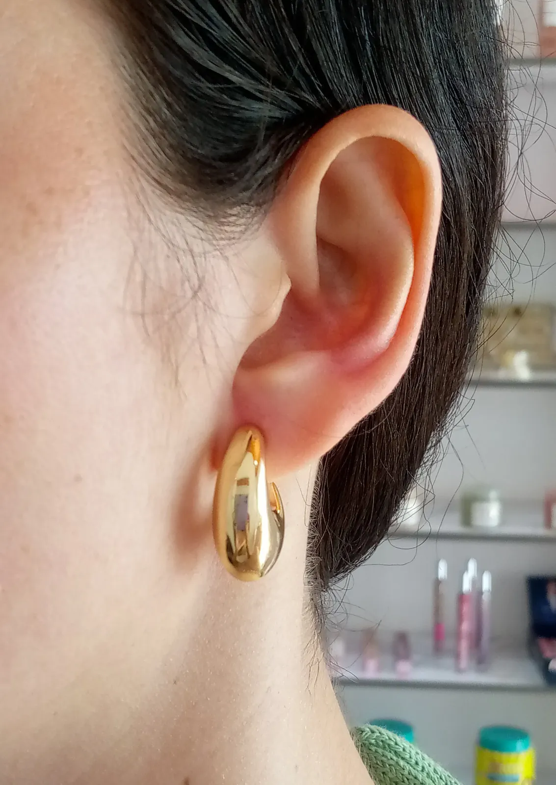 Arete semigota dorado 