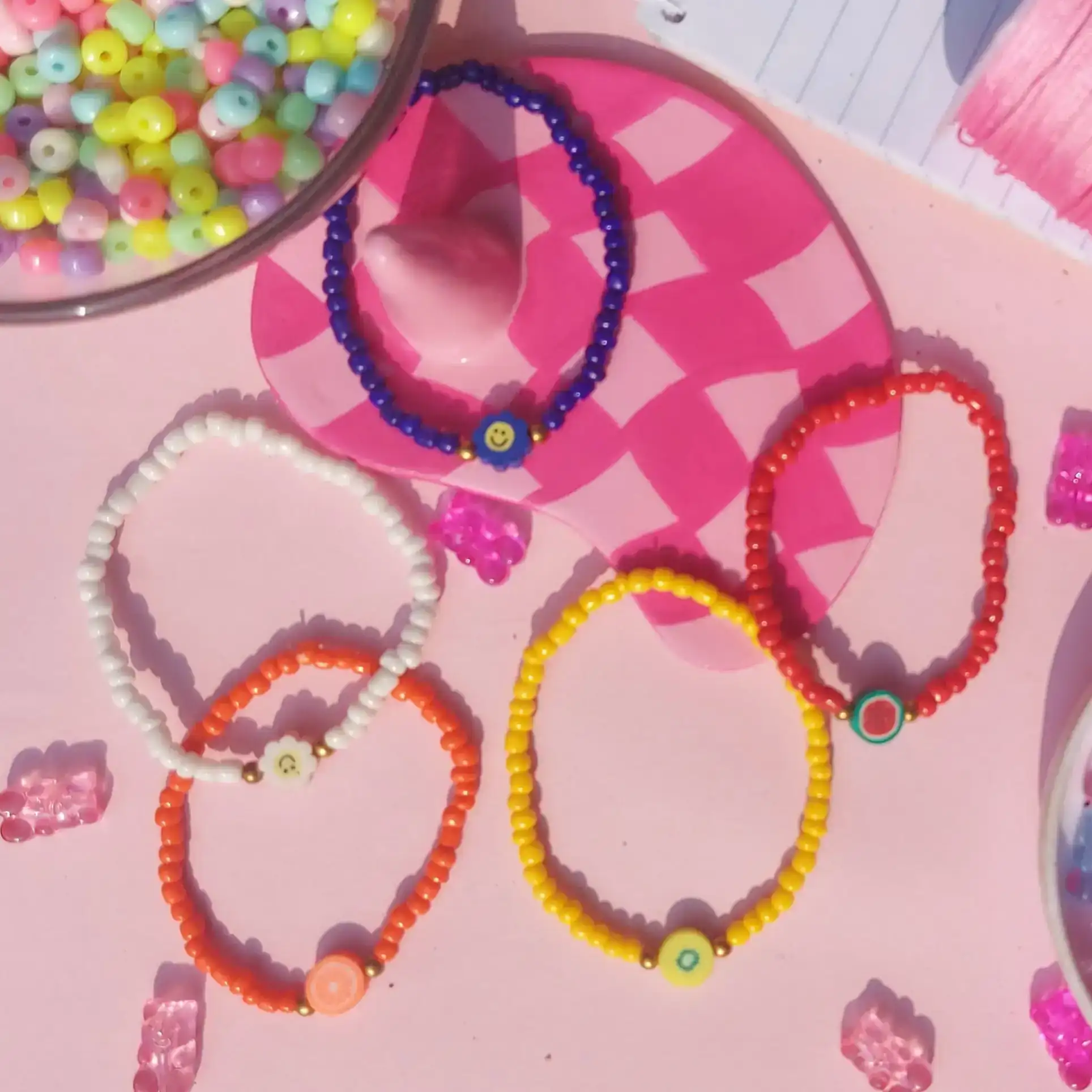 Pulsera con figuritas