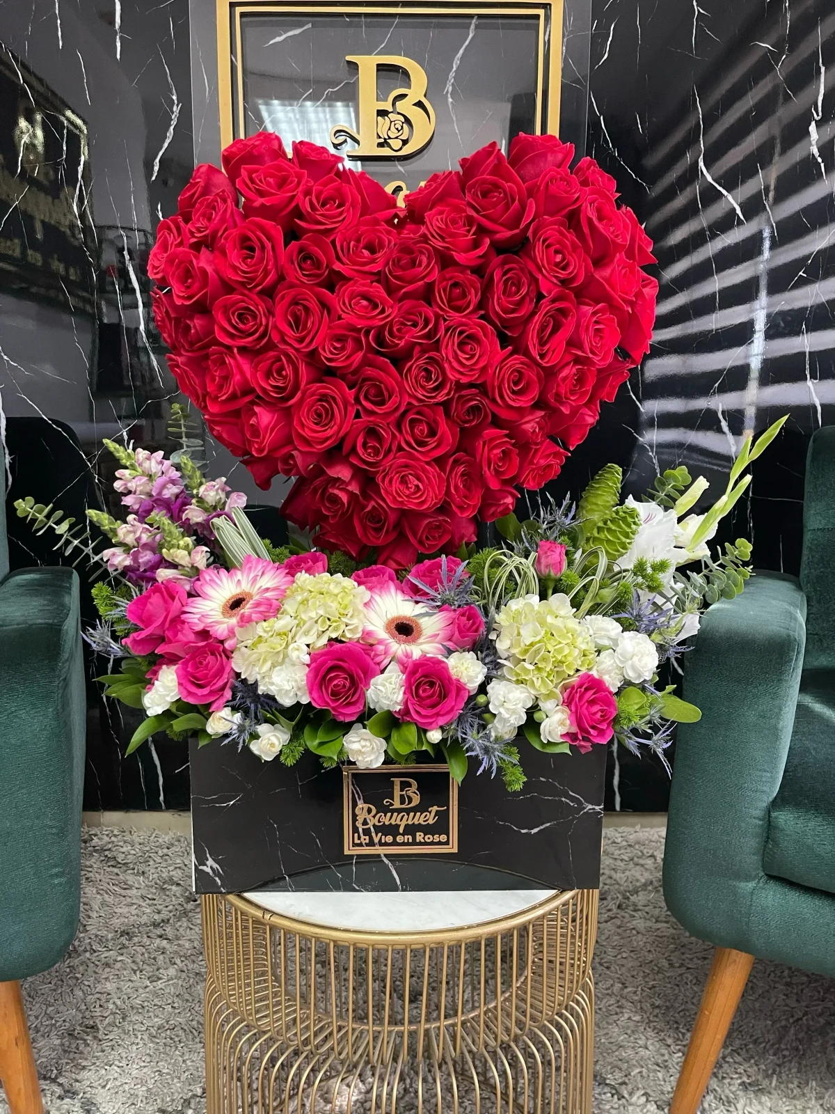 Corazón 3D con jardin