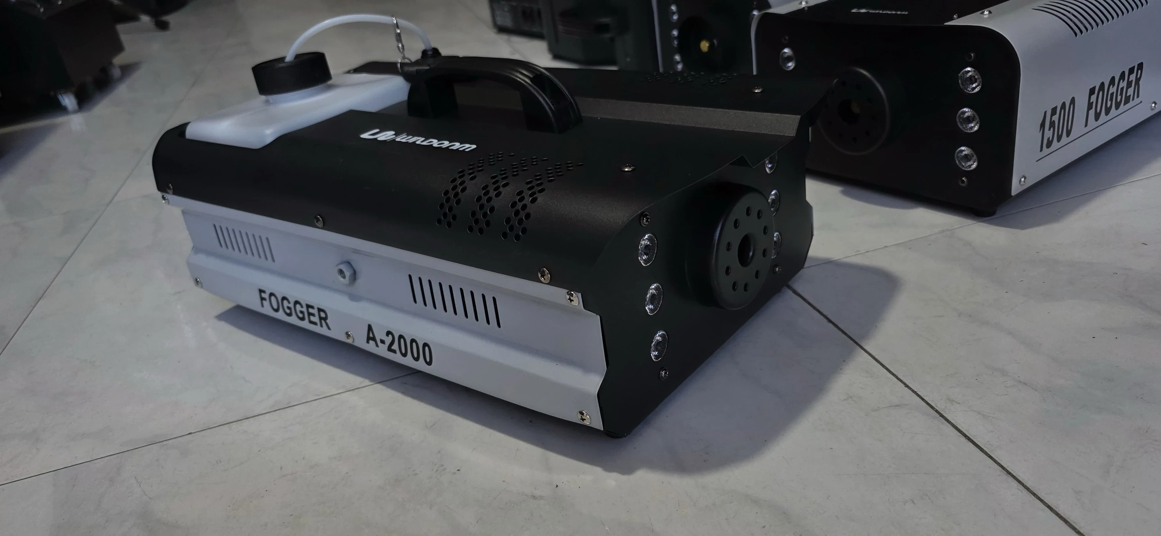 MAQUINA DE HUMO  2
