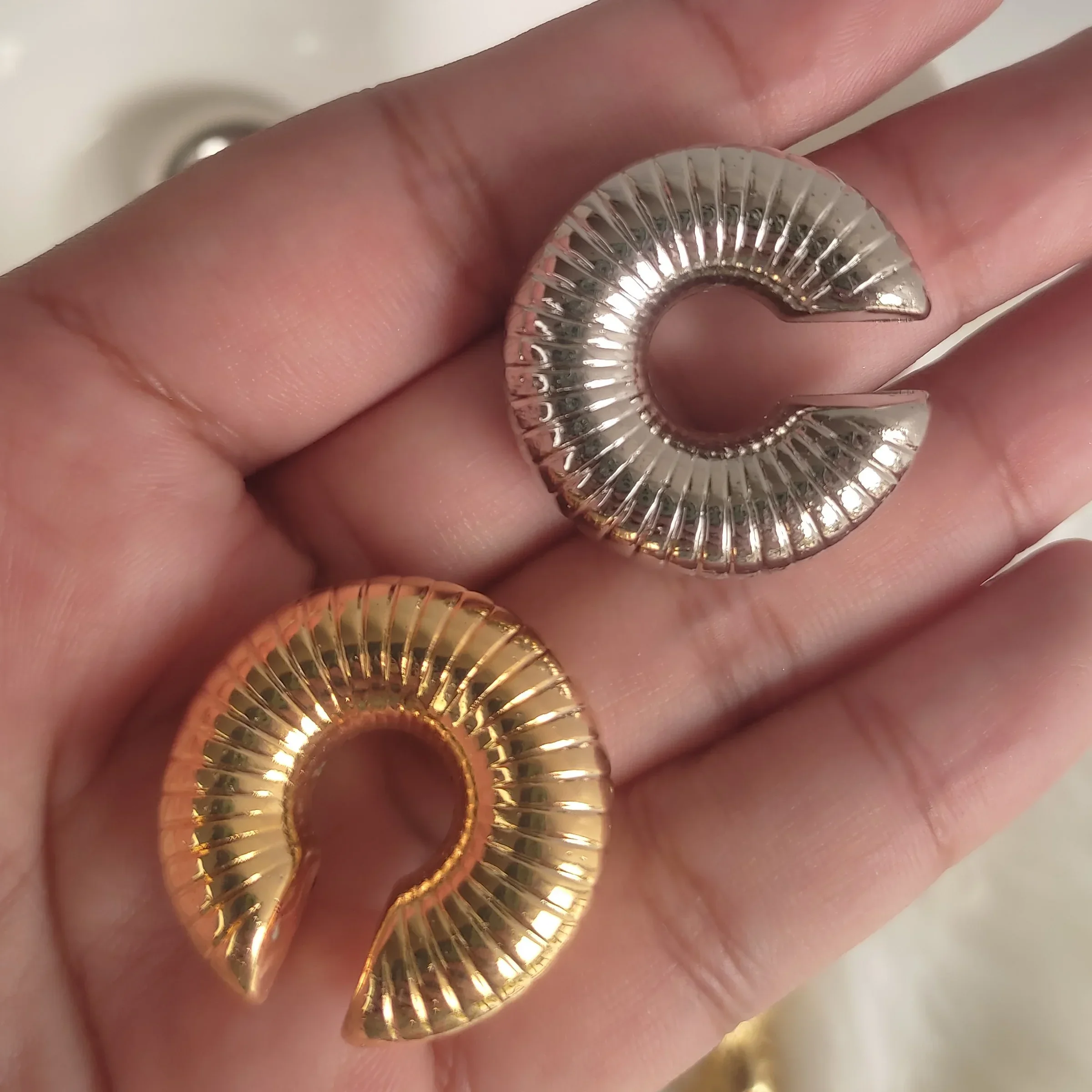 EARCUFF MAXI CHUNKY CARACOL SILVER 2