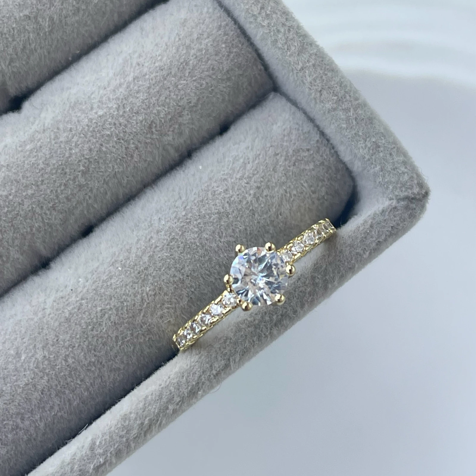 ANILLO PROMESA PIEDRA