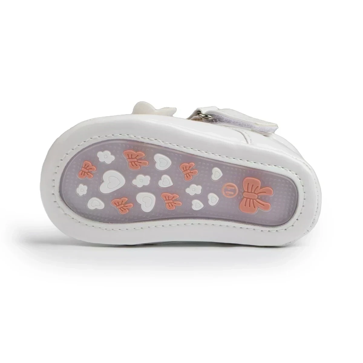 ZAPATITOS BLANCOS MARIPOSA  6