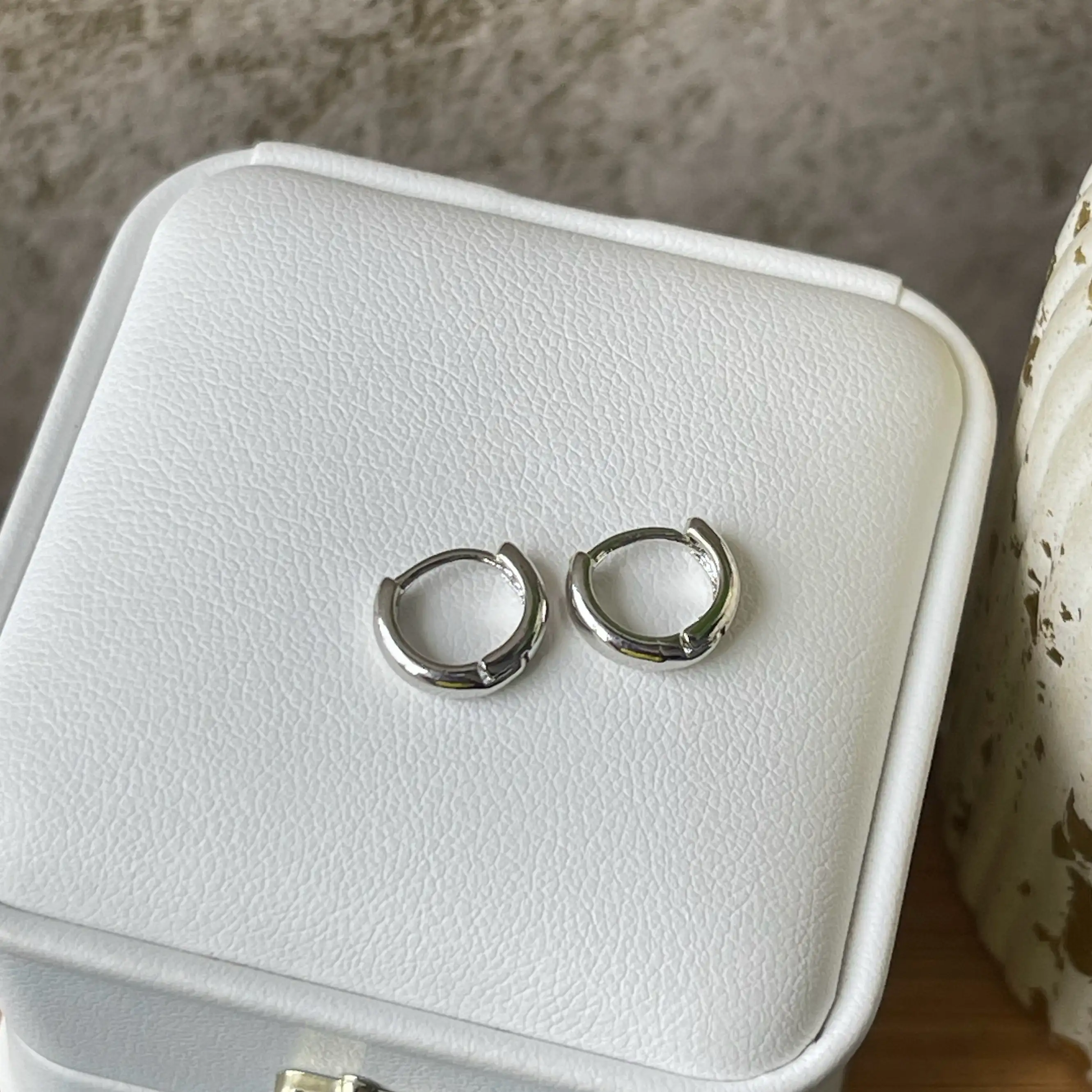 MINI HOOPS PLATEADOS