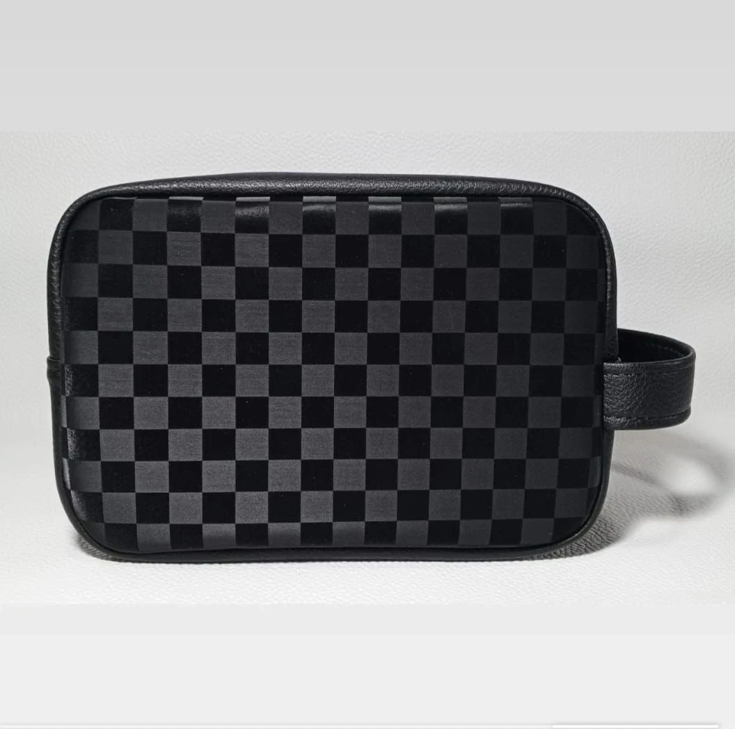 NECESER VANS 2