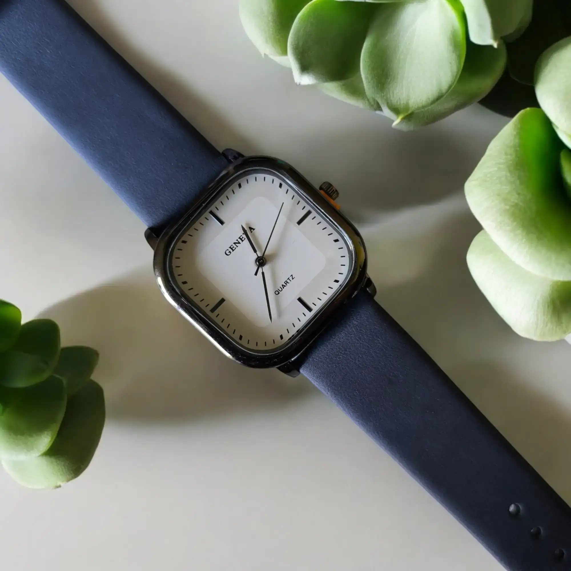 Reloj cuadrado azul l 2