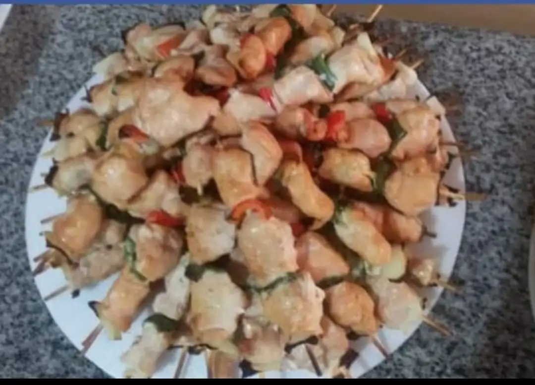 Brochetas de carne y pollo 2