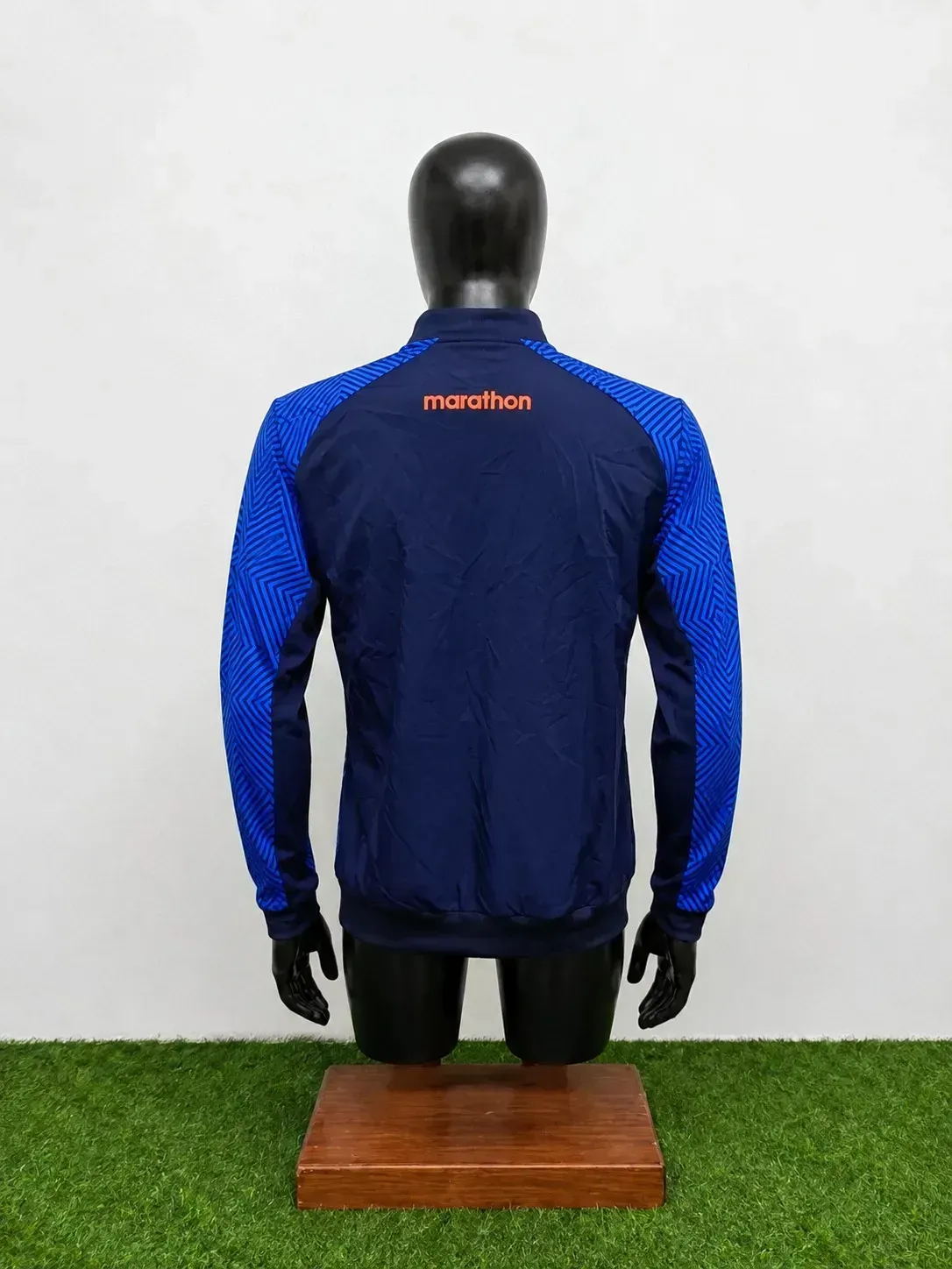 CHOMPA ECUADOR  ( M  2