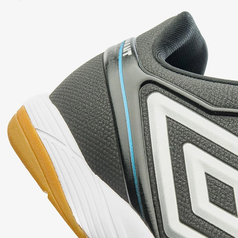 Umbro Adamant preto  2