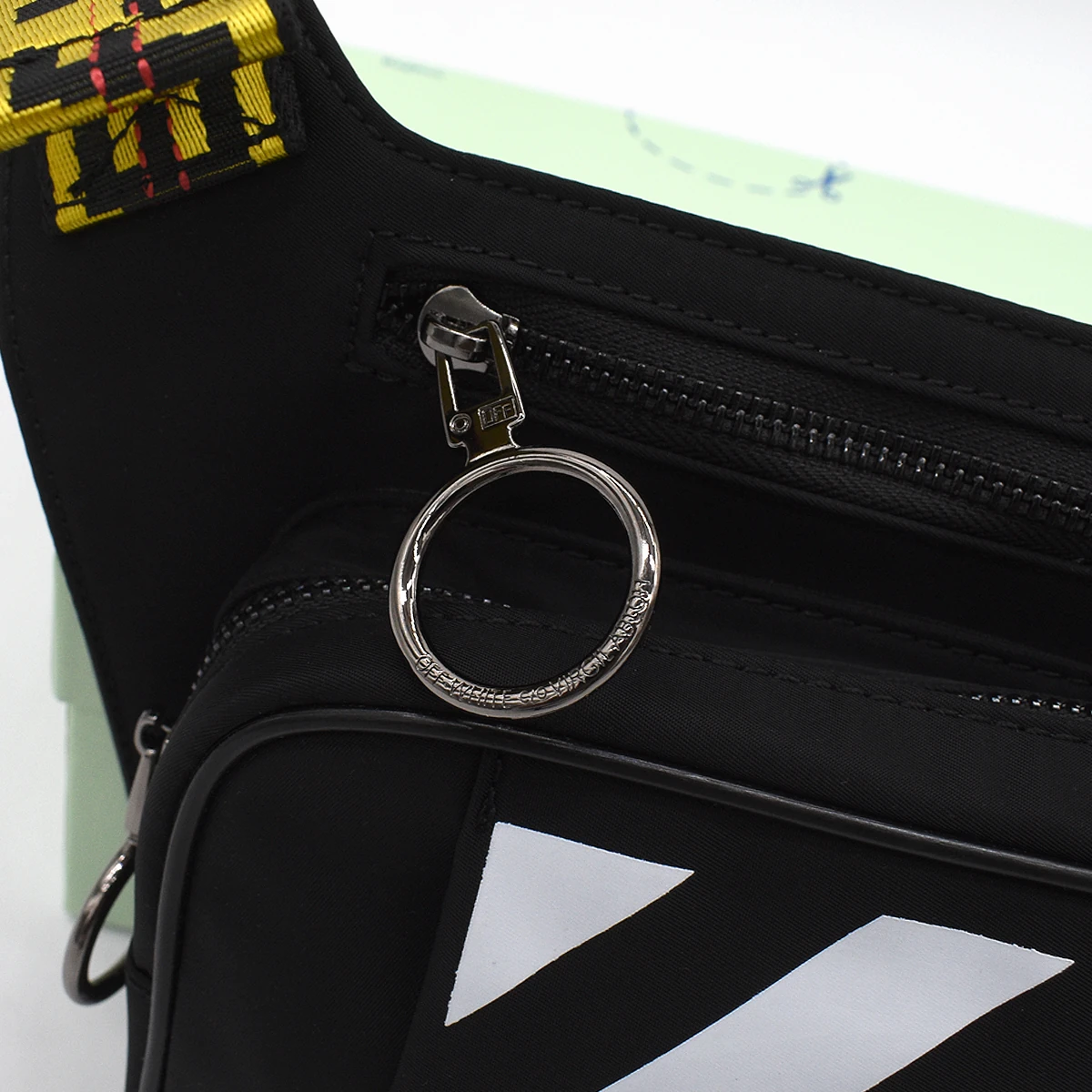 Bolsa Bandolera Cruzada Off-White 4