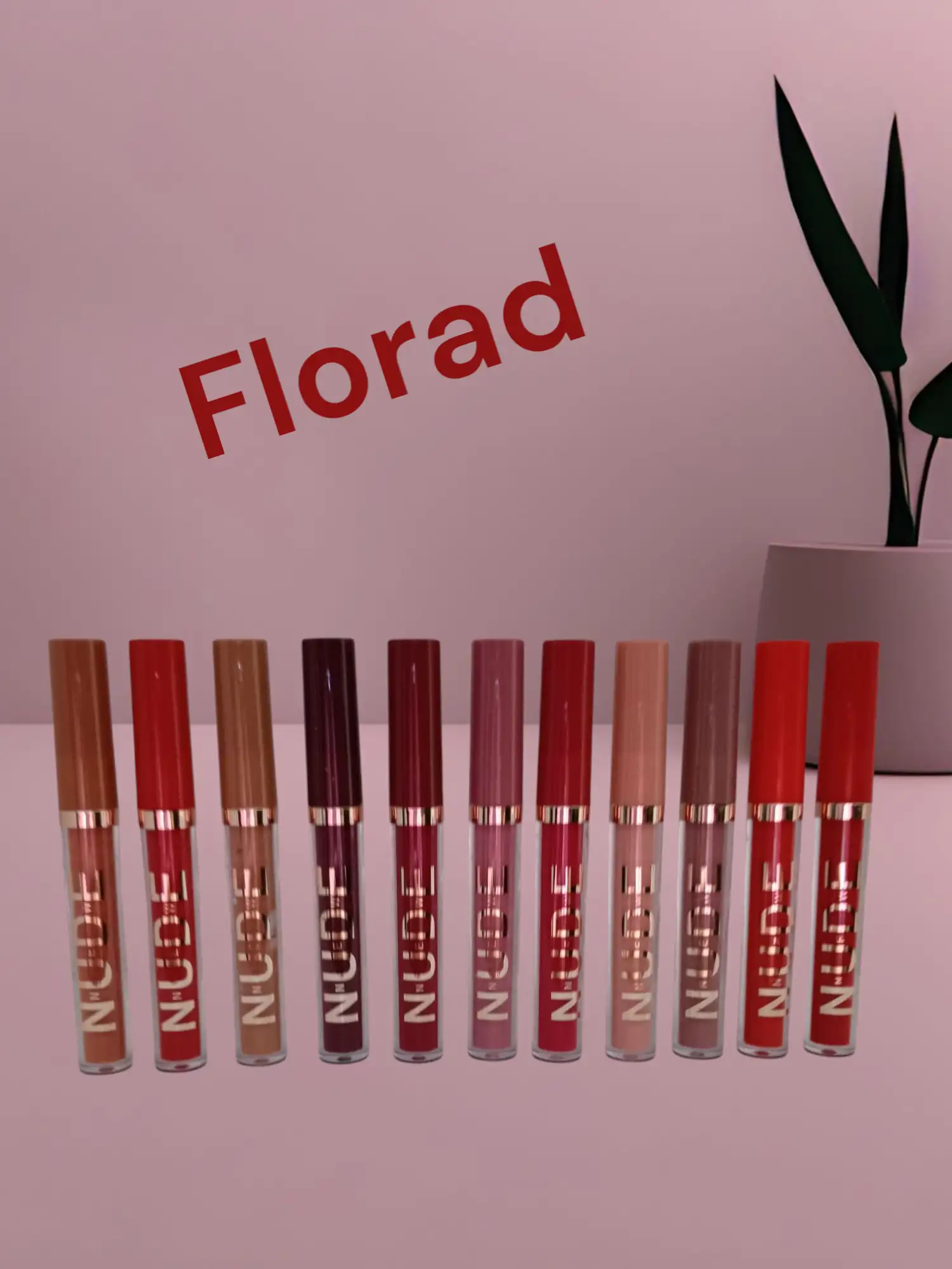 Labiales nude