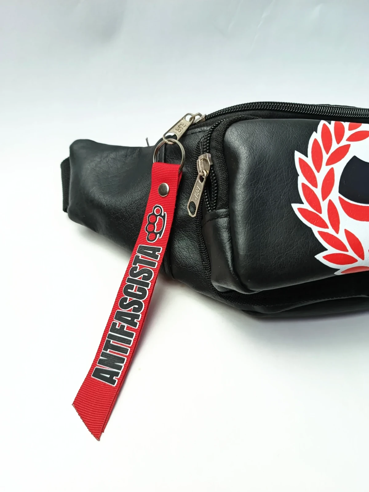 Canguro negro estampado  2