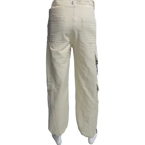 Jogger crema 3