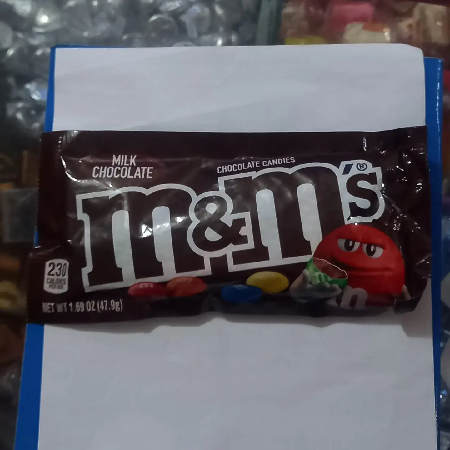 M&M
