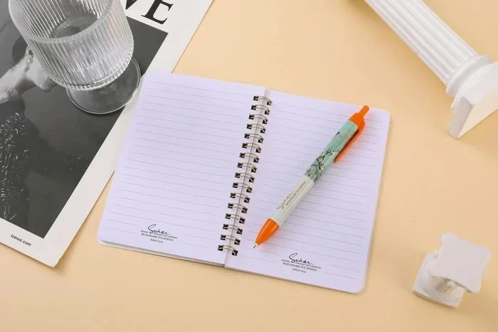 Libreta pequena con lapicero Senor hazme conocer tus caminos 2
