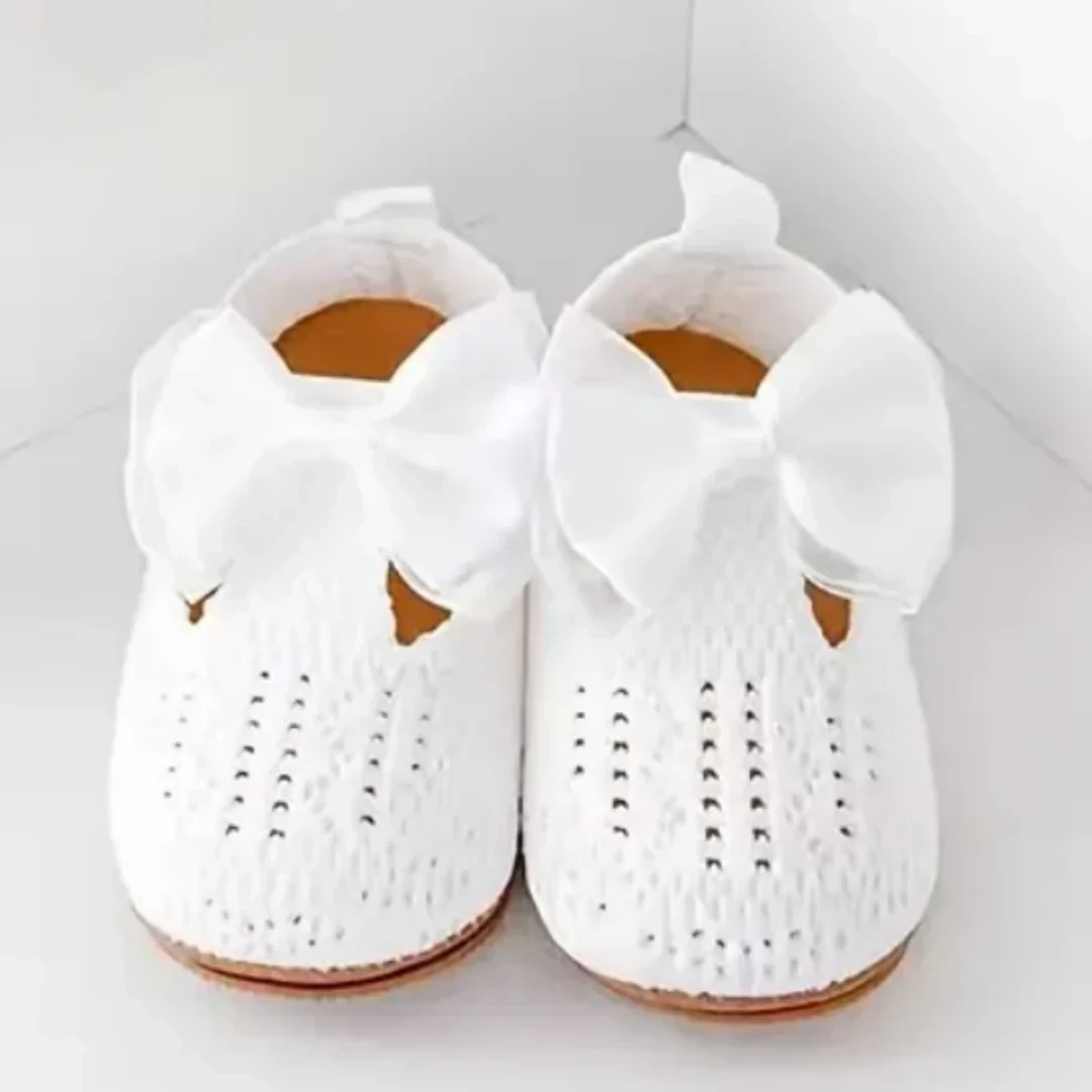 ZAPATITOS BLANCO TEJIDOS  2