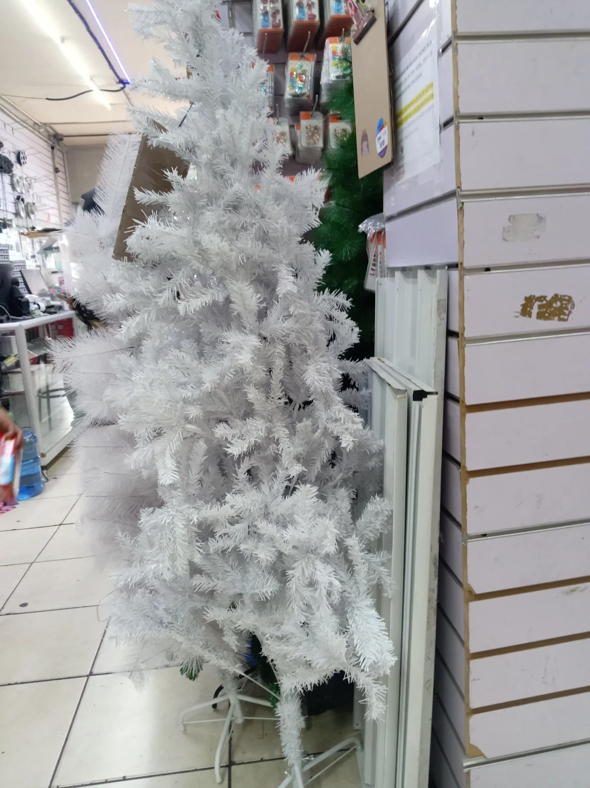 Arbol de navidad blanco