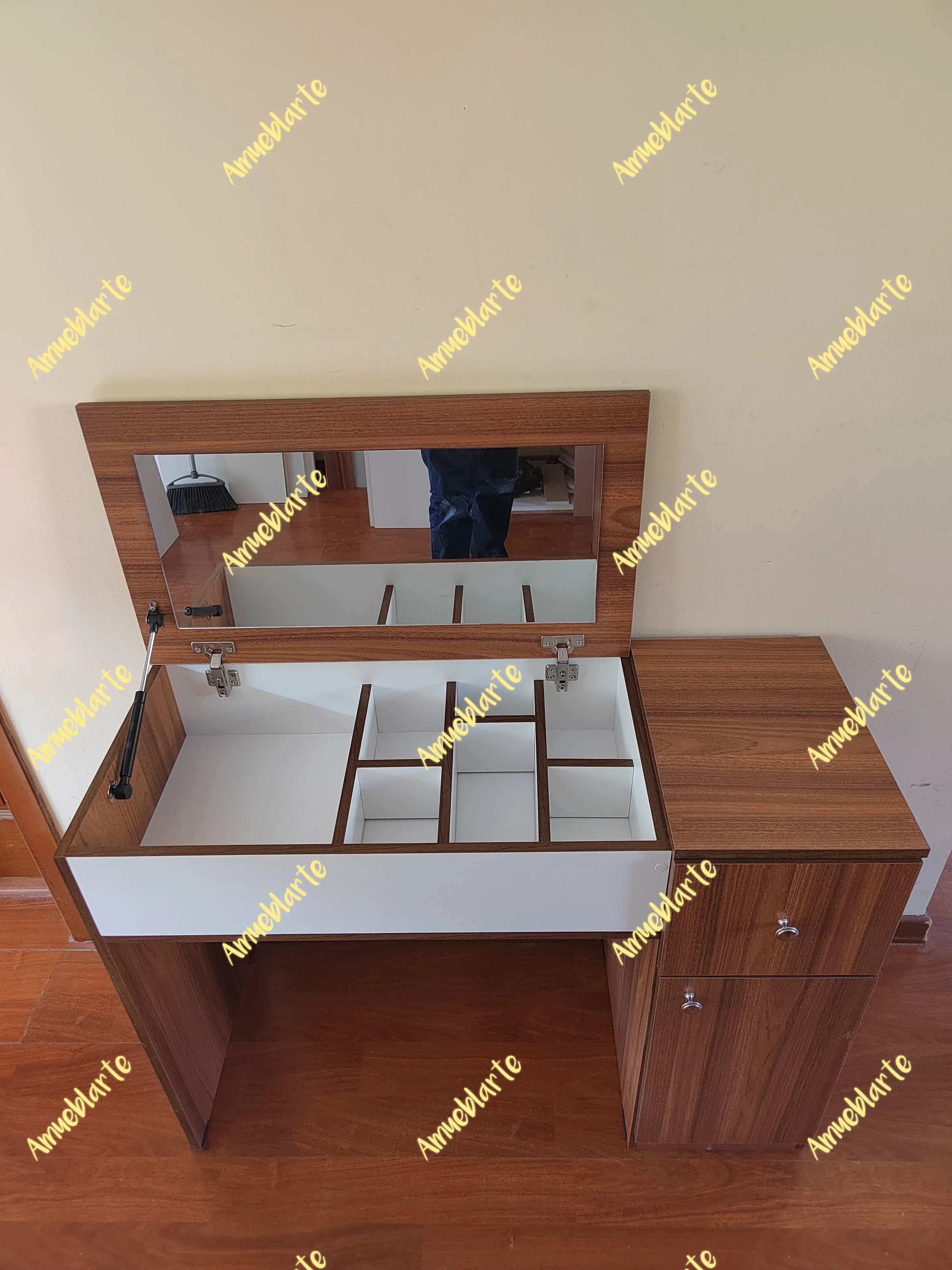 Escritorio / Peinadora Combinado