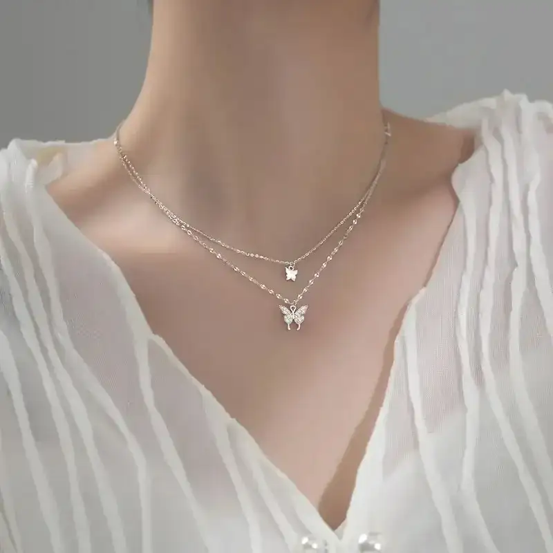 Collar Monarca Plateado REF: C03