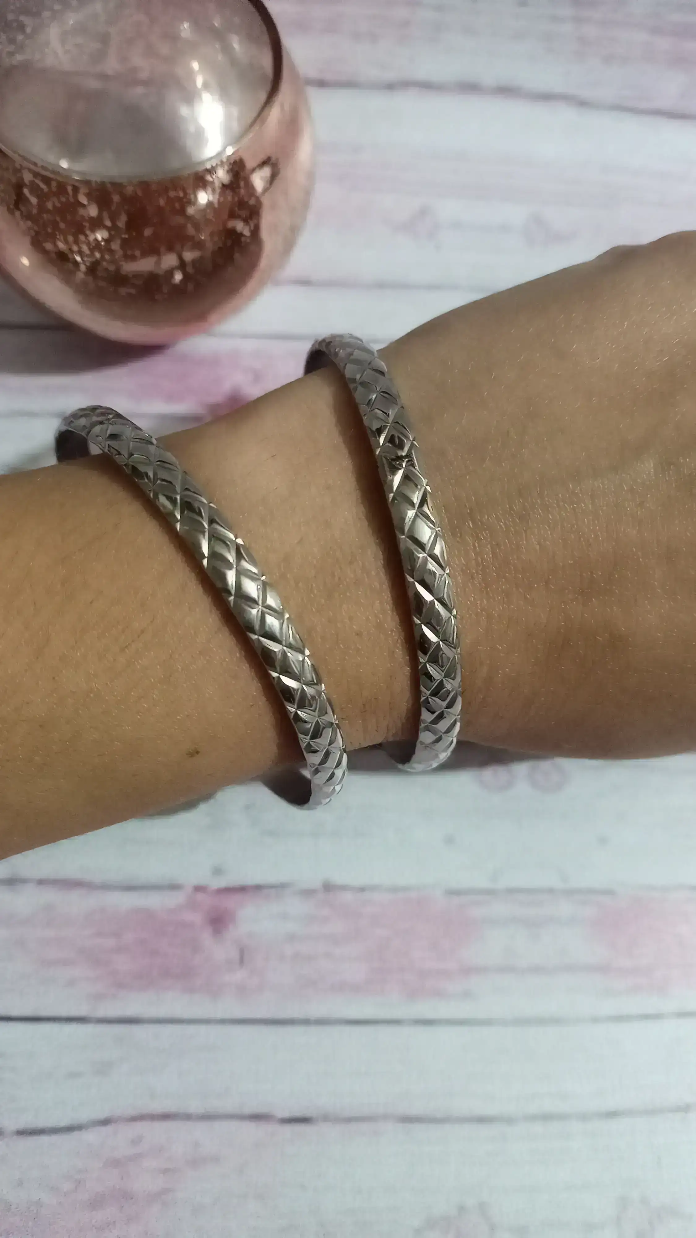 ESCLAVAS LABRADAS DE 6,5CM.PRECIO POR UNIDAD.