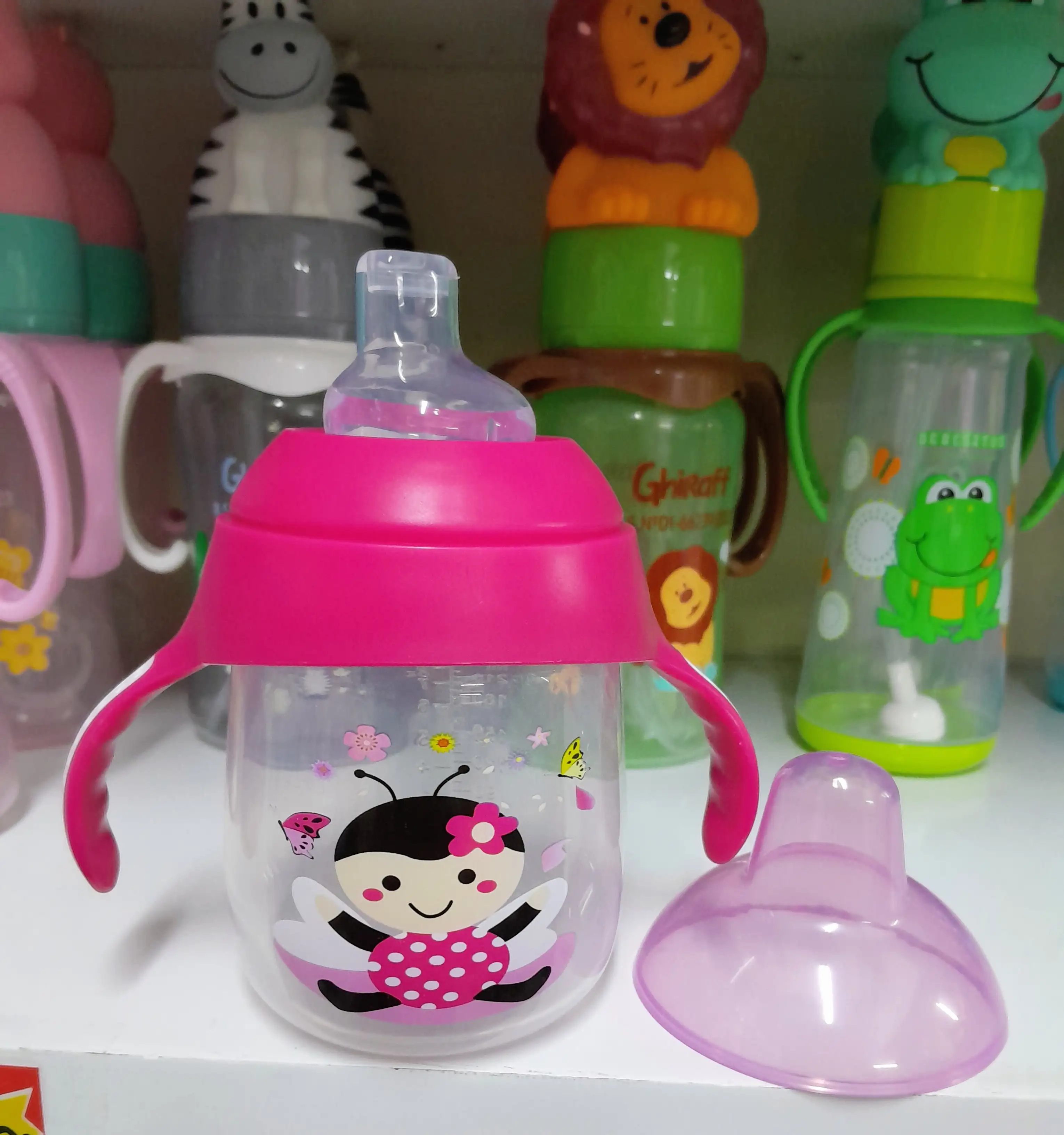 Mamadera pico para jugo de silicona 240ml.