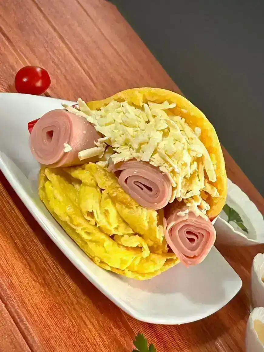 Huevo jamon y queso 