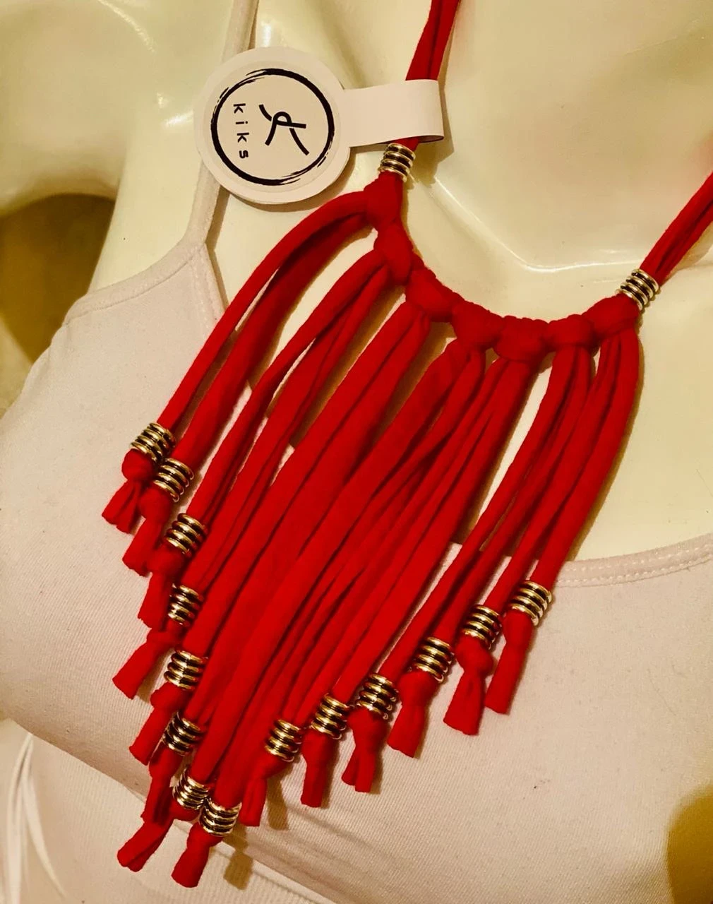 Collar de Trapillo Liso Corto c/accesorios