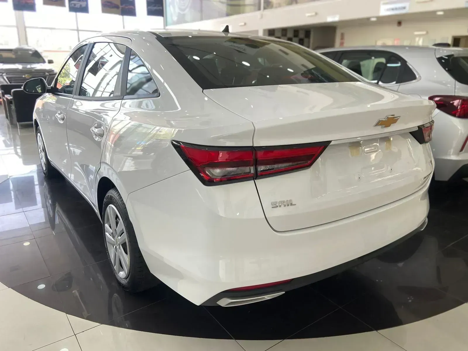 CHEVROLET SAIL LT MT GNV 3