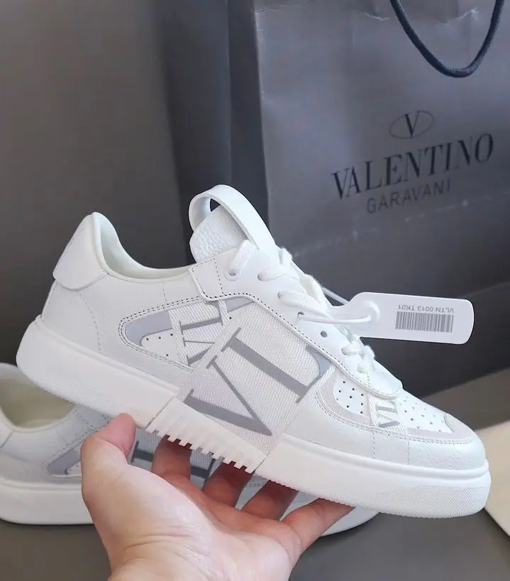 VALENTINO AAA